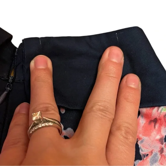 Dalia Macphee Navy and Pink Floral Athletic Collared Dress Size L - Picture 6 of 6